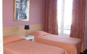 Hotel Du Beffroi Calais 4*